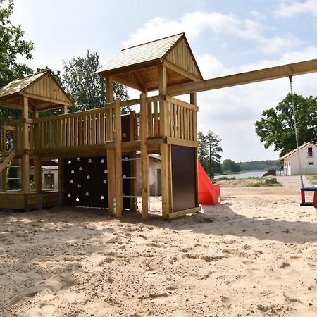 5 Sterne Ferienhaus Direkt Am See Mit Sauna-Kamin-Garten Krakow am See Exterior foto
